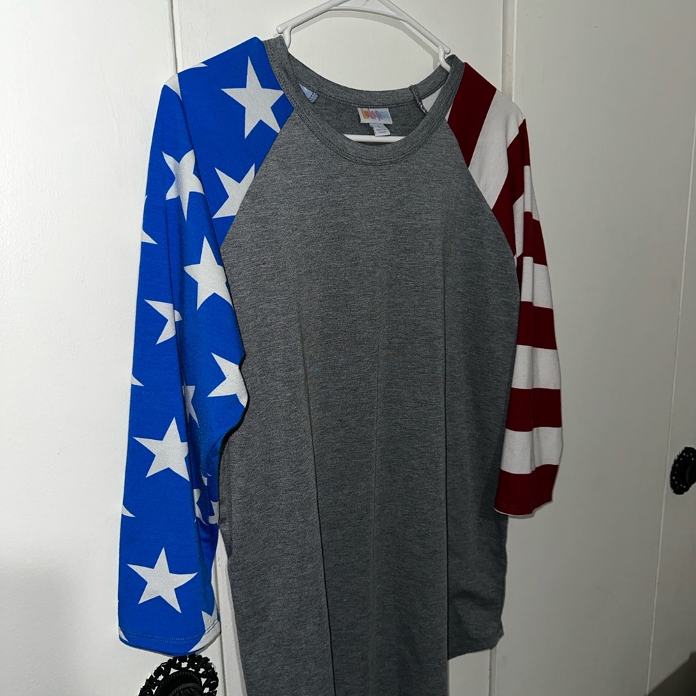 LuLaRoe Randy with Flag Sleeves - Picture 2 of 7